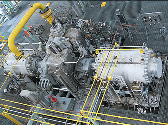 Photograph: Syn-gas compressors (2BCH509+2BCH408/A)